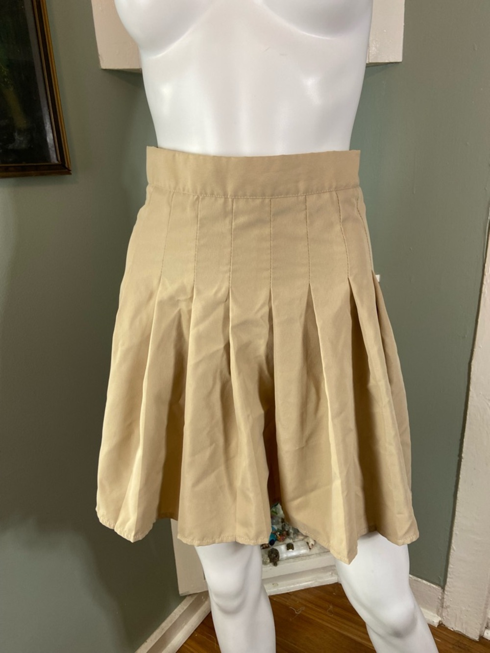 SHEIN Tan Khaki Mini Pleated Pleat Skirt 26” Small S High Waisted Schoolgirl